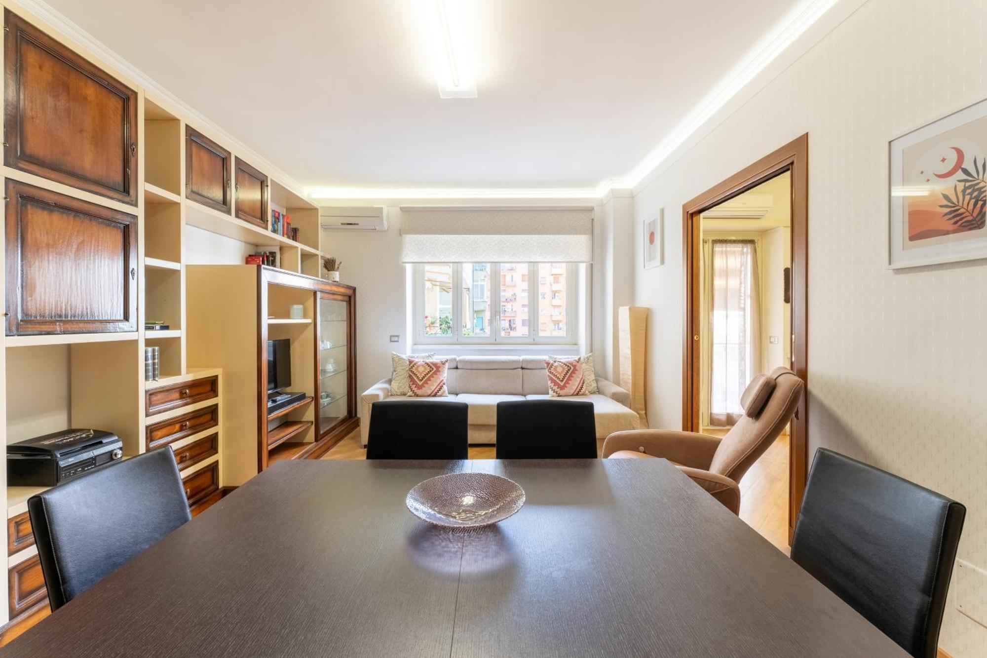 Furio Family Flat, A Few Steps From Metro A Stop Apartment