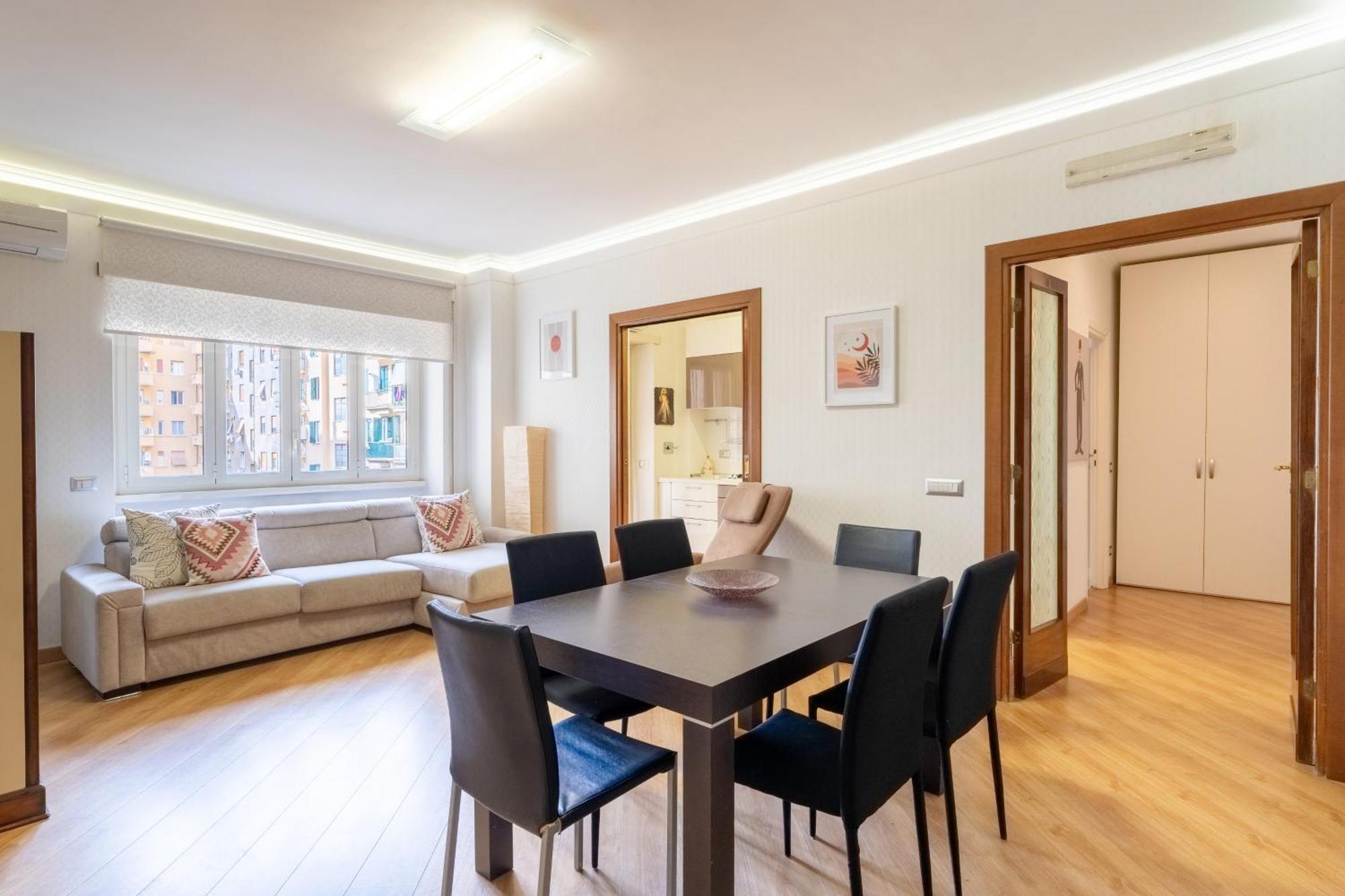 Furio Family Flat, A Few Steps From Metro A Stop Apartment *